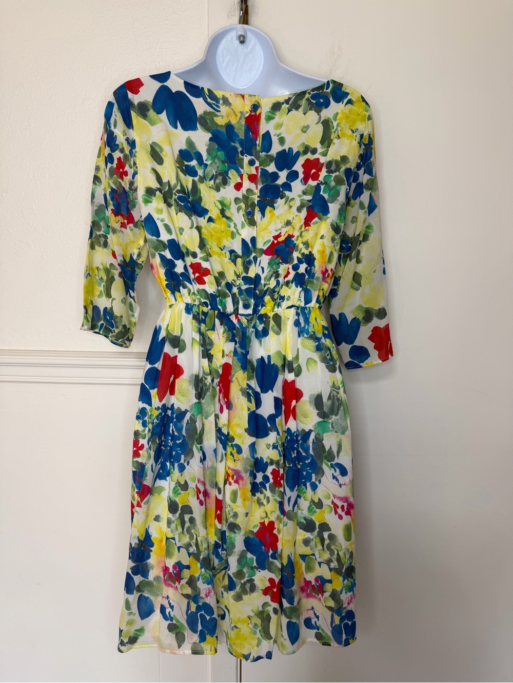 Alice + Olivia Floral Midi Dress in White, Blue, Red, Yellow, Green SP - Picture 3 of 5